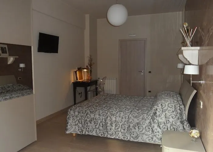 Gemelli Pensión 3*